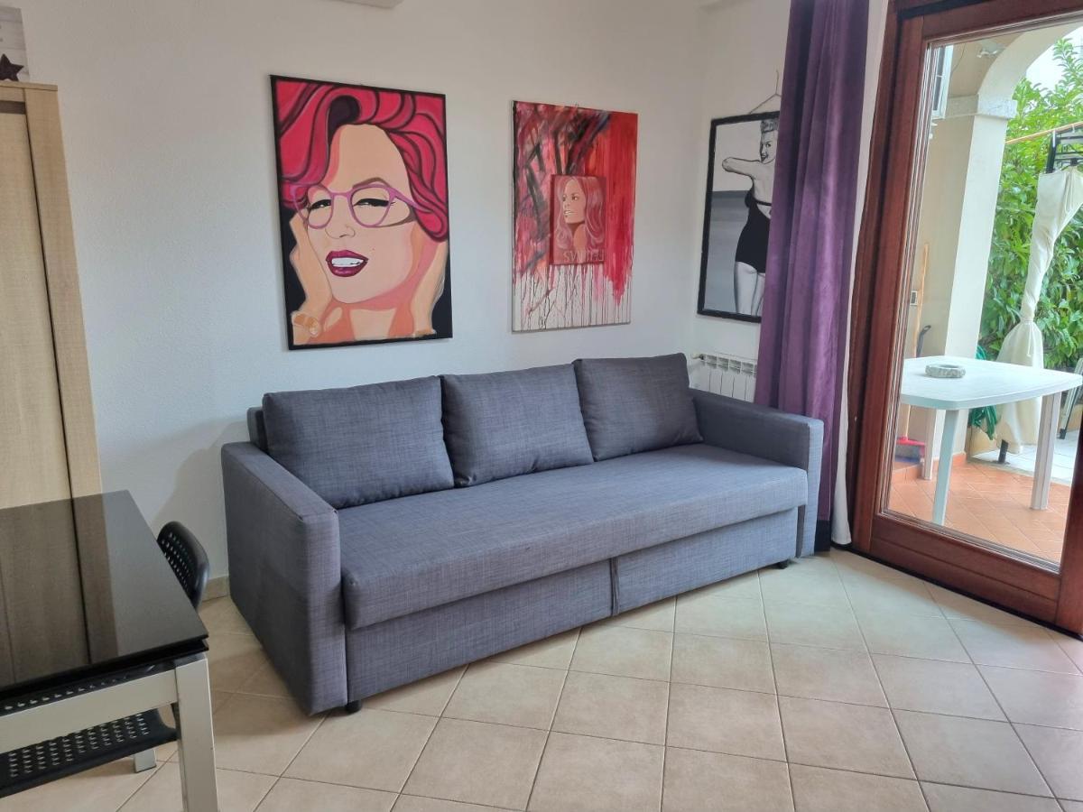Valevalehome - Gallery With Fully Equipped Kitchen, Reserved Parking, Big Garden Olbia