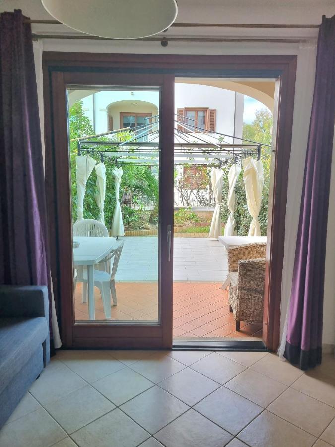 Valevalehome - Gallery With Fully Equipped Kitchen, Reserved Parking, Big Garden Apartment Olbia