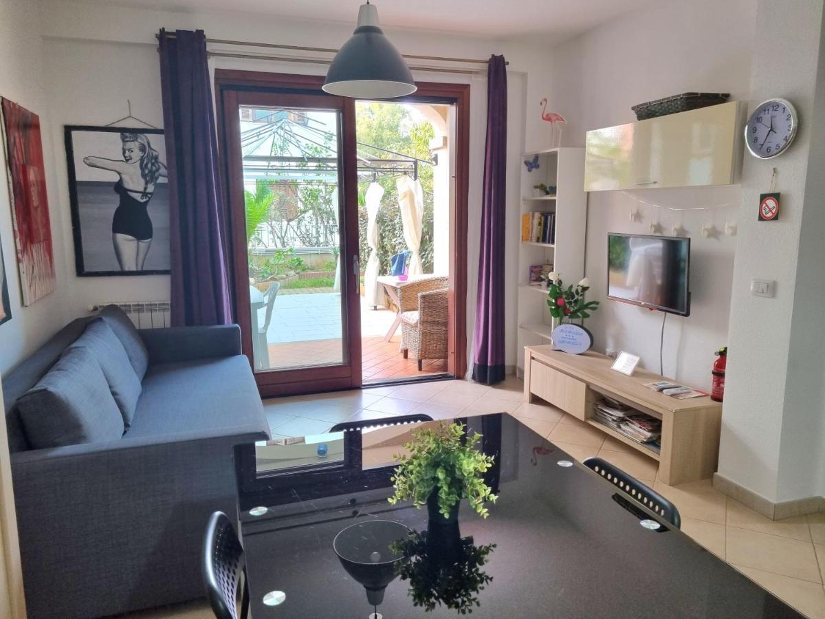 Valevalehome - Gallery With Fully Equipped Kitchen, Reserved Parking, Big Garden Appartamento