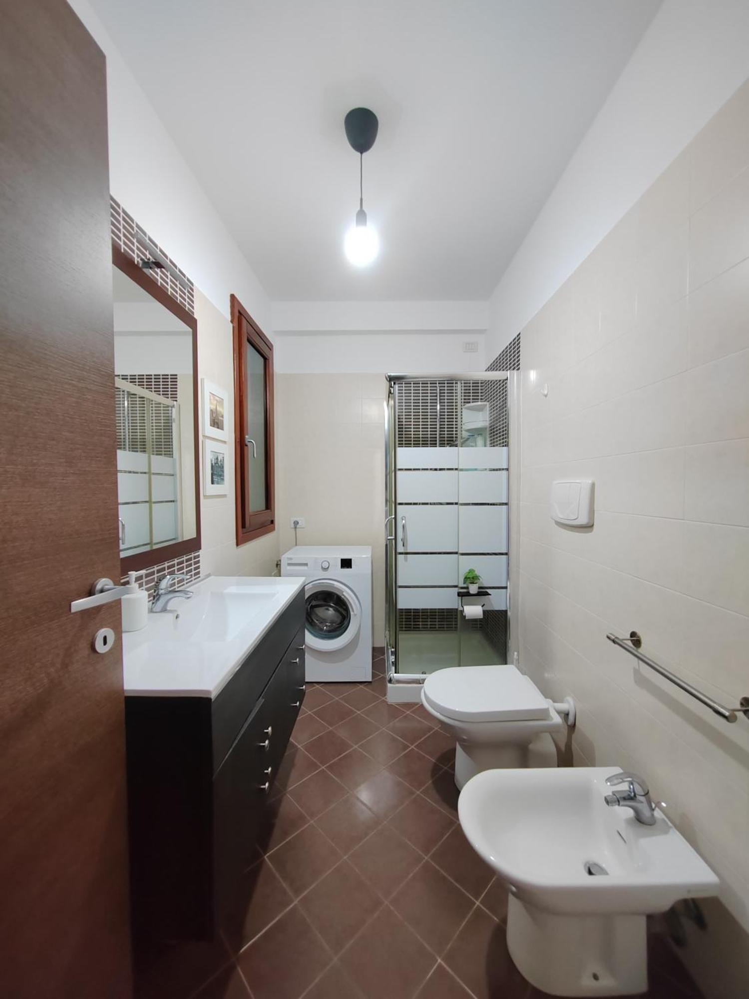 Appartamento Valevalehome - Gallery With Fully Equipped Kitchen, Reserved Parking, Big Garden *