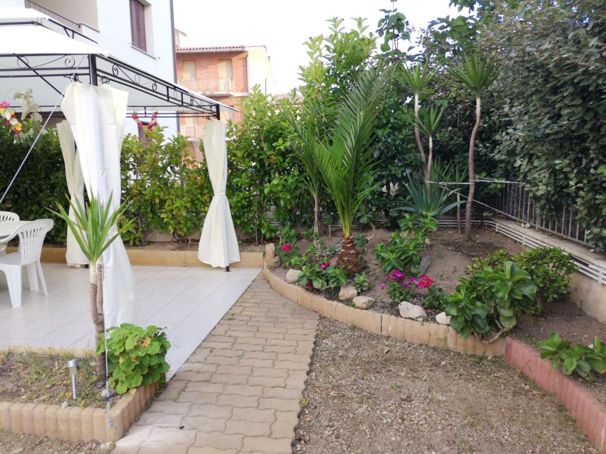 Valevalehome - Gallery With Fully Equipped Kitchen, Reserved Parking, Big Garden Appartamento